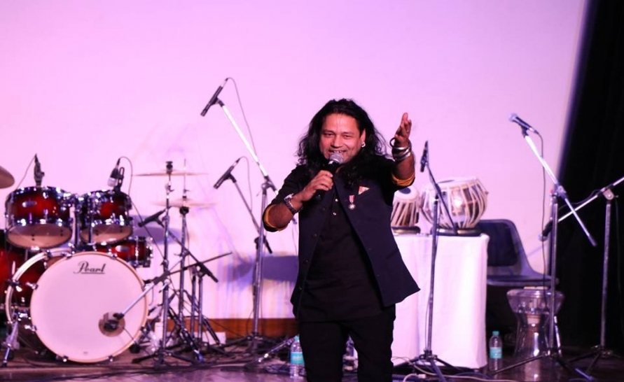 Performance of Singer Kailash Kher and the band Surfira